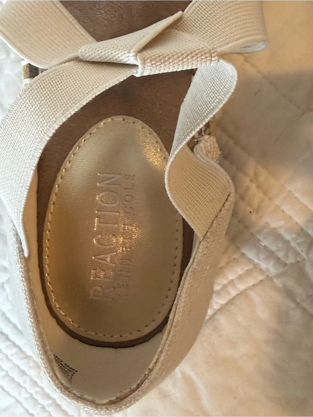 Reaction Kenneth Cole Beige Espadrille Flats with Rhinestone Toe 9M